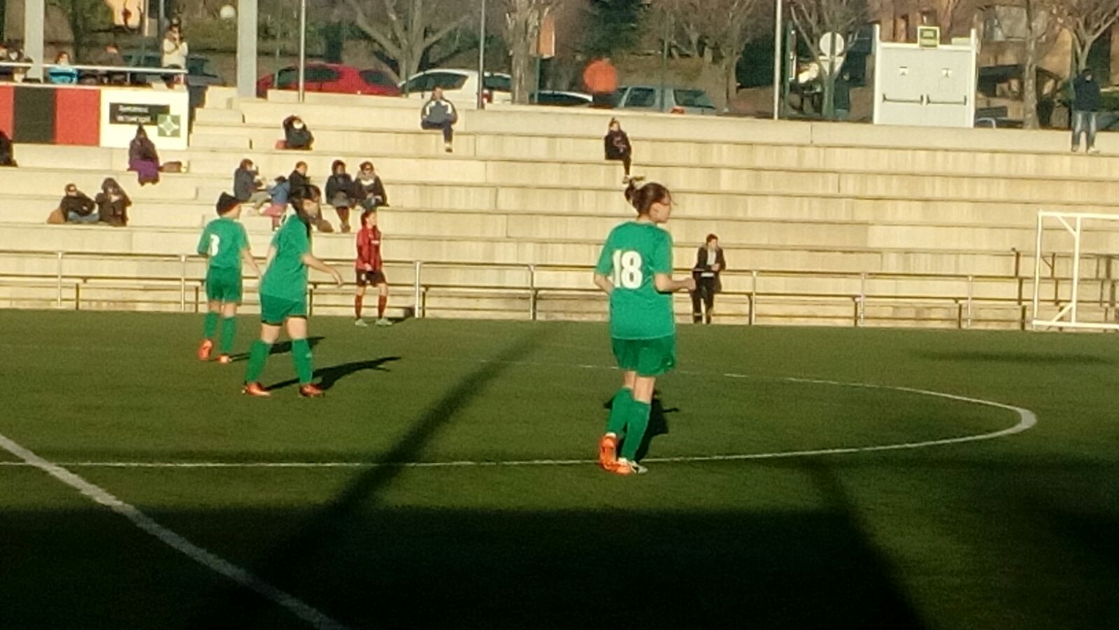 El Femení dóna la campanada al camp del líder