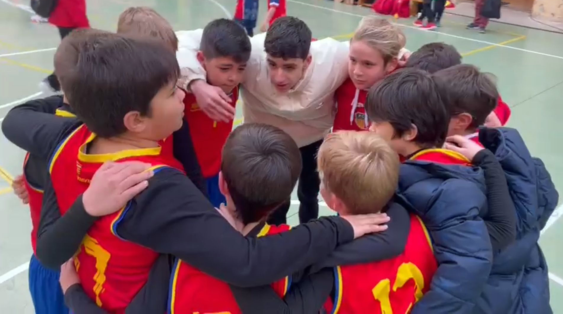 El Mini B Masculí s’imposa a la pista del Vedruna Gràcia