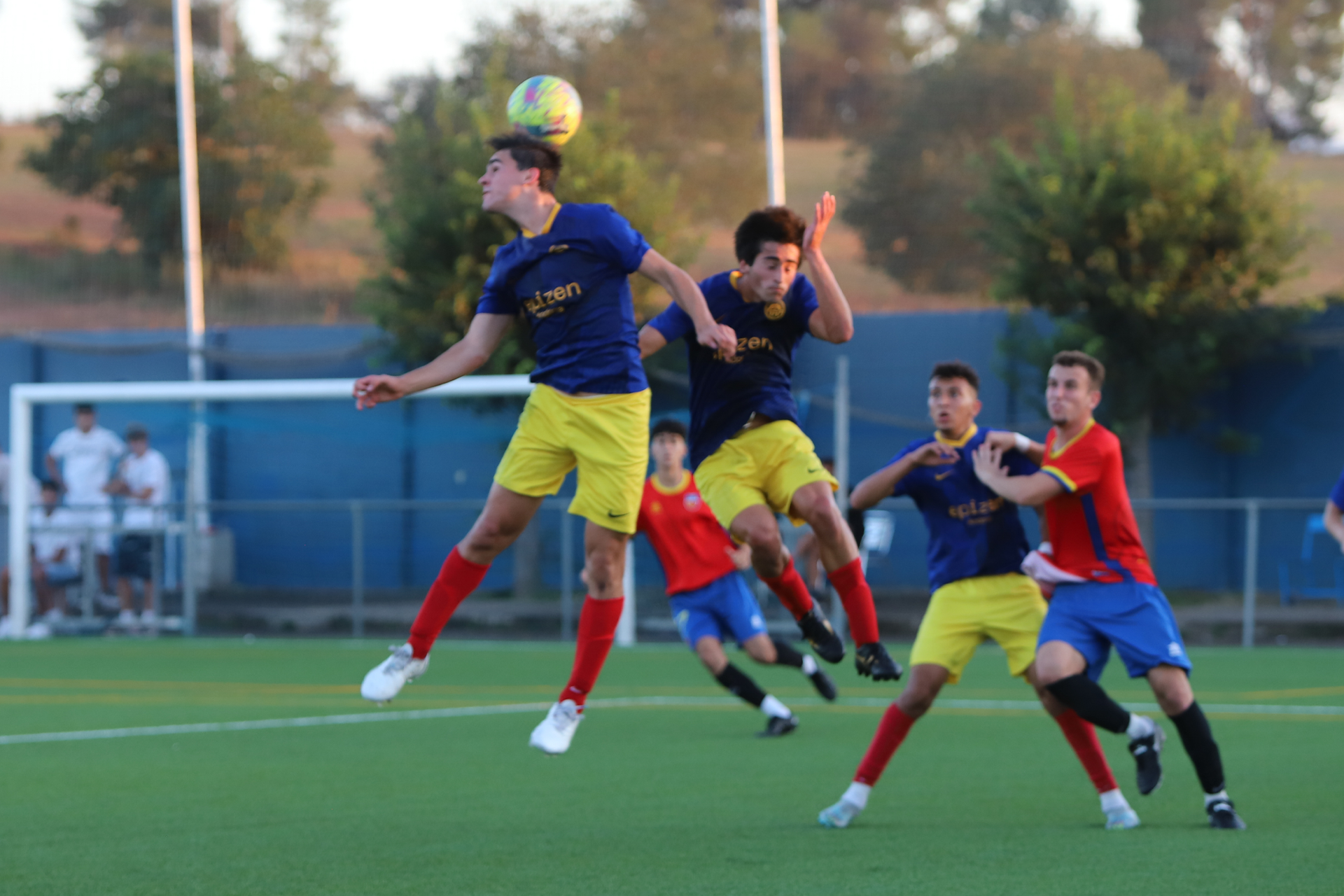 Al Juvenil A se li escapa un punt en la darrera acció